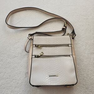 Simply Noelle Crossbody Purse White and Blush Pink